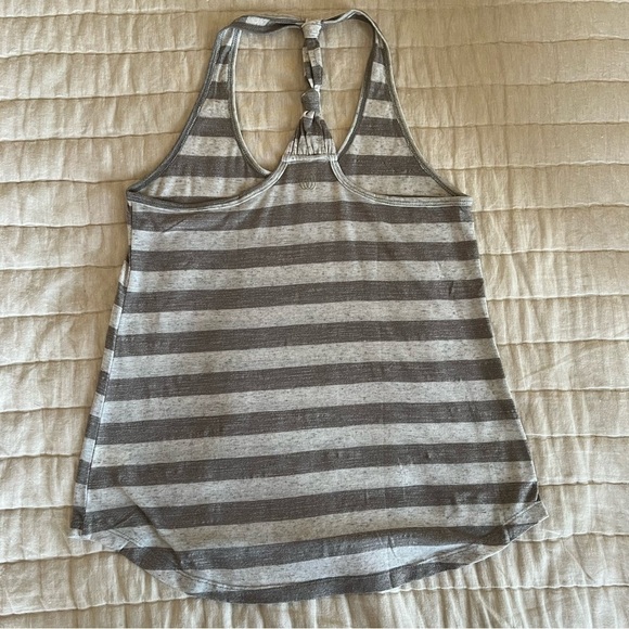 Balance Collection Grey Striped Racerback Linen Blend Tank Top Size Small - Picture 10 of 12